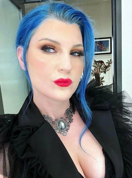 Leva Bates onlyfans pics nude