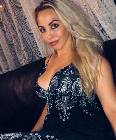 Evie Leana only fans leak porn