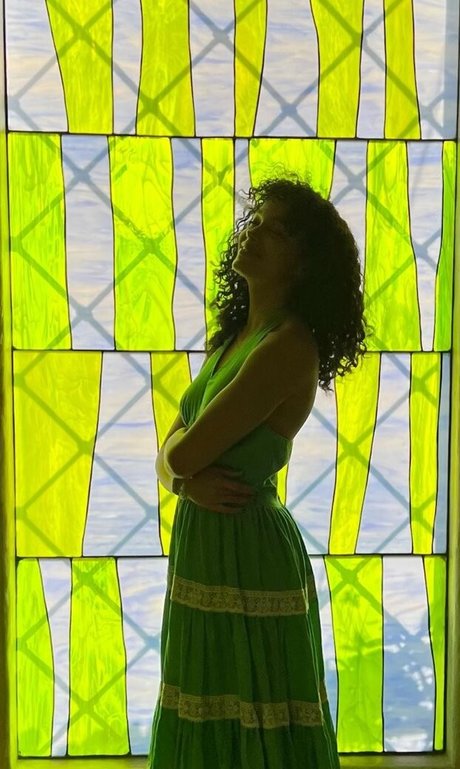 Whitney Peak onlyfans lean