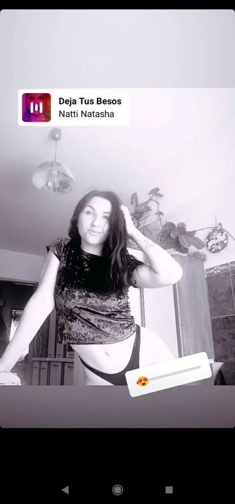 cristinutza18 onlyfans nudes leaks