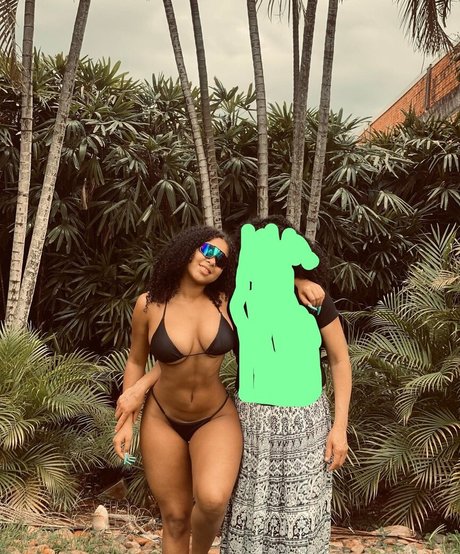 Vitoria Oliveira onlyfans sexy