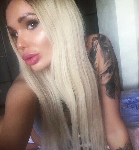 Dashaacash nude leaks onlyfans