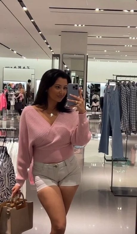 Iamrebeccasmithh onlyfans leaks.