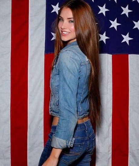 Ana Walczak Profile pic