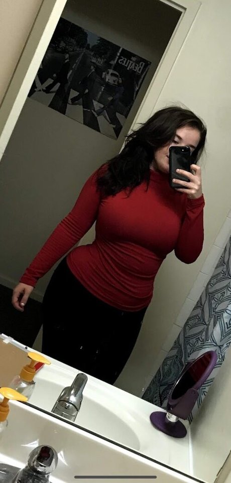 Lettuce2281 onlyfans leaked pictures