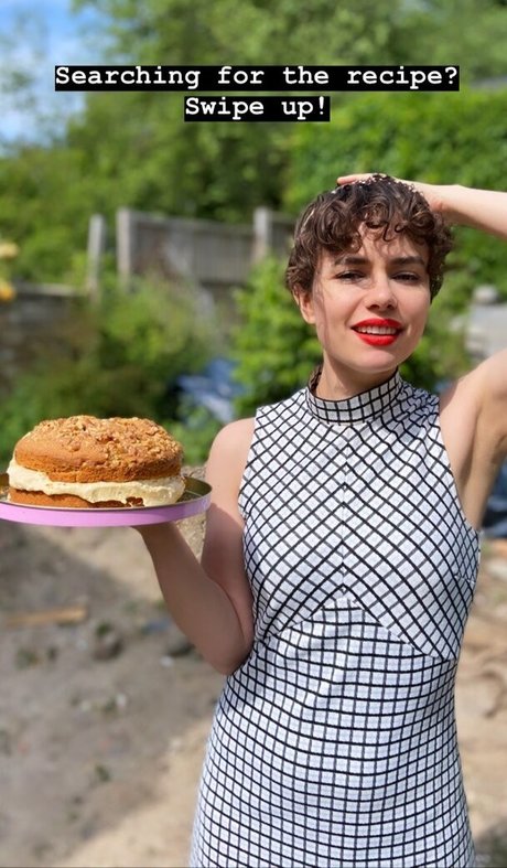 Frankie Ward onlyfans images