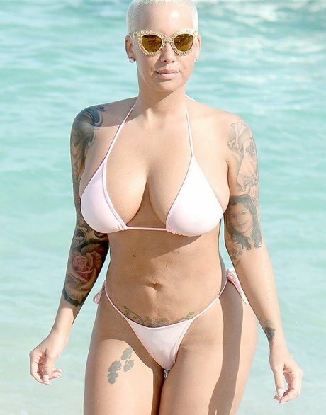 Amber Levonchuck pics onlyfans