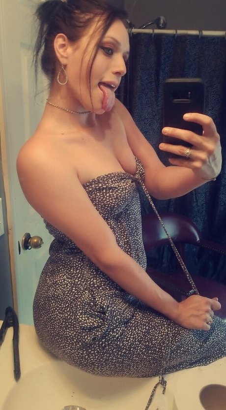 Valerie Rosee onlyfans leaks sex