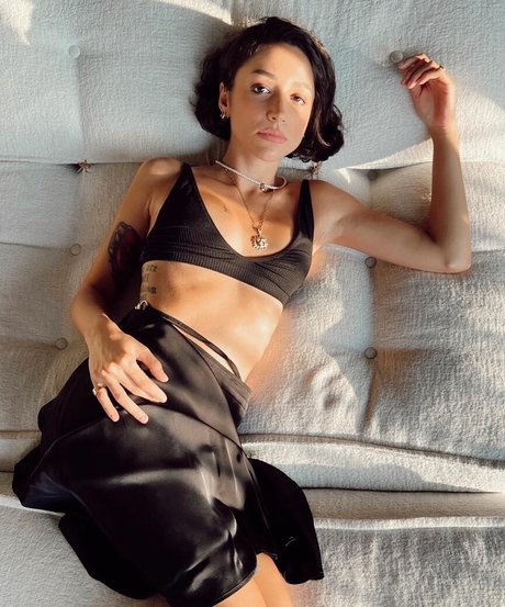 Zeynep Bastik onlyfans leaked