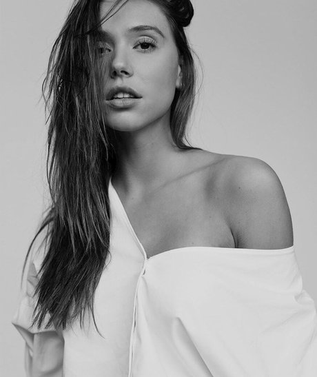 Alexis Rene Glabach onlyfans free