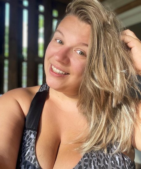 Ivy Dahlia nude leak onlyfans