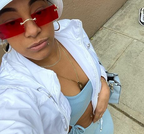 Tu Flaca Diablonareal onlyfans leaked pics