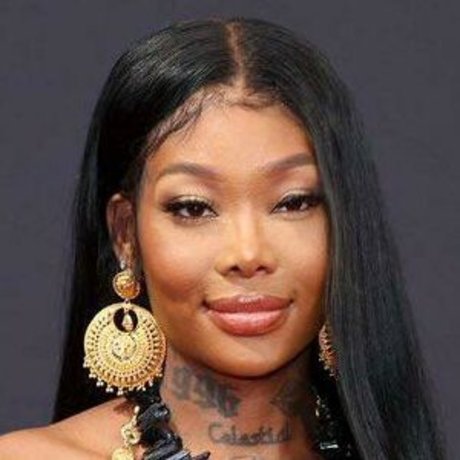 Summer Walker nude onlyfans pics