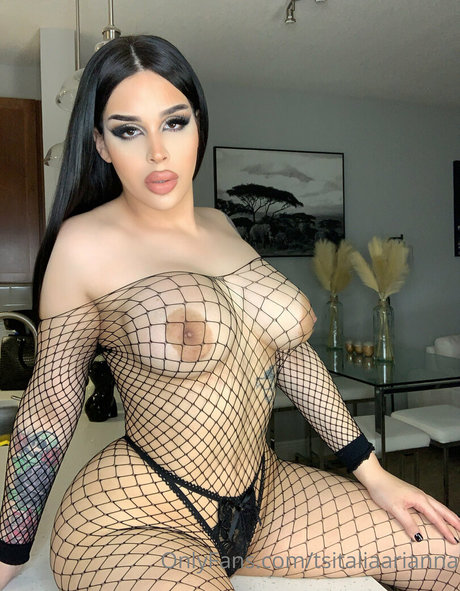 Italia Arianna nude leaked onlyfans