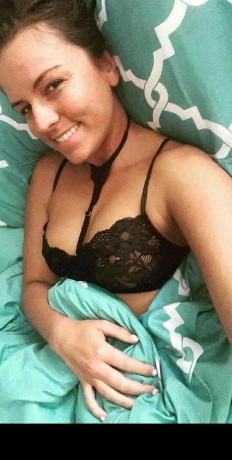 Lizmareehawkins nudes only fans