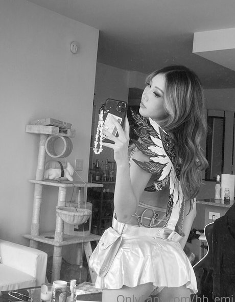 emilythebearrr free onlyfans