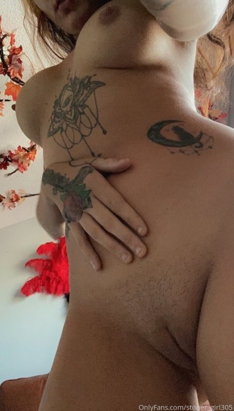 Stoner girl305 onlyfans topless