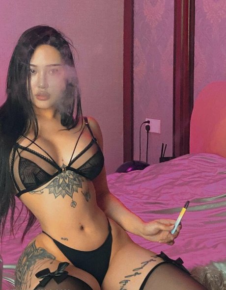 Sangyuxin Hitomi porn onlyfans