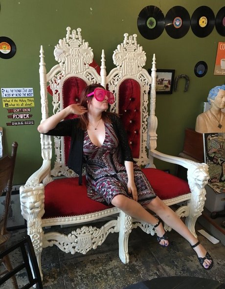 NixiePixel onlyfans leajs