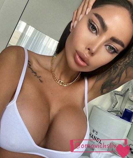 Alena Omovich onlyfans naked