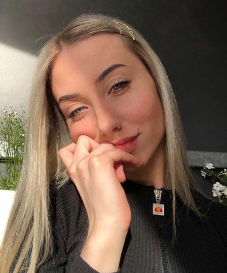 veylaneey onlyfans porn leaked