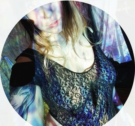 Erika Szabo nude only fans