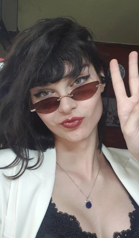 Niki Zmf nude only fans