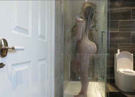 Hannah Shacklock nudes onlyfans leak