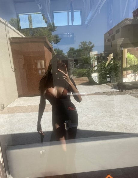 MaskedByMary onlyfans nudes leaks