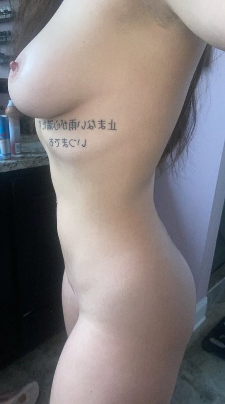 Savannah Roses onlyfans pictures