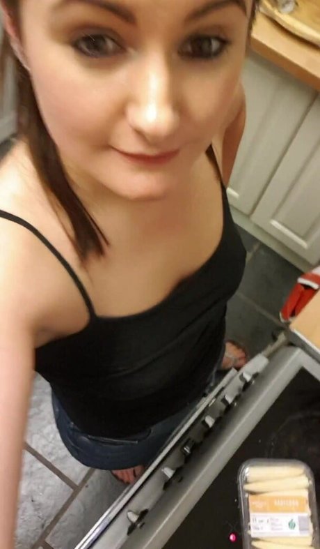 boredenglishwife onlyfans nudes