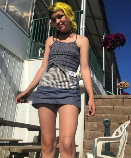 Ch0ke Cherry naked onlyfans leak