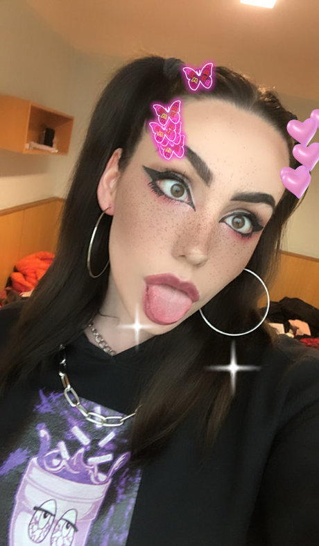 ana uhiram nudes onlyfans