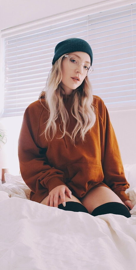 Katiebelle onlyfans posts