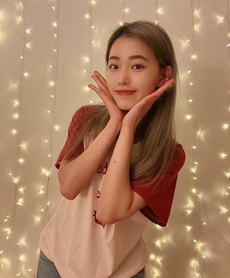 Yoojin only fans pictures