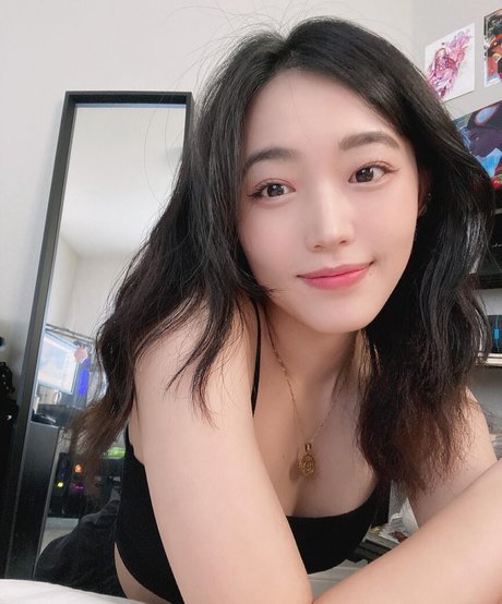 Yoojin onlyfans naked