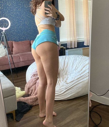 XOXO Mercyy onlyfans strip tease