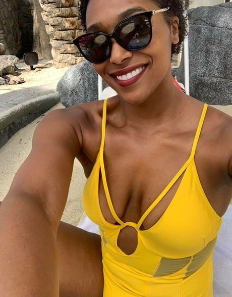 Dr Ebonie Vincent onlyfans nude pictures