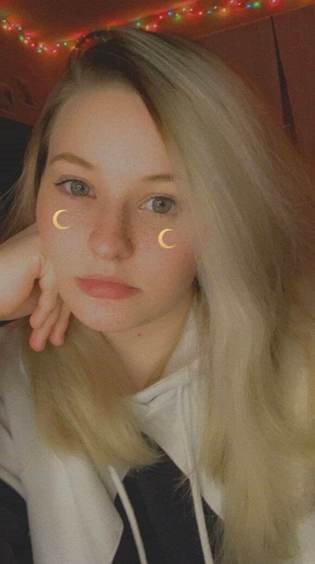 babie nicole strip onlyfans