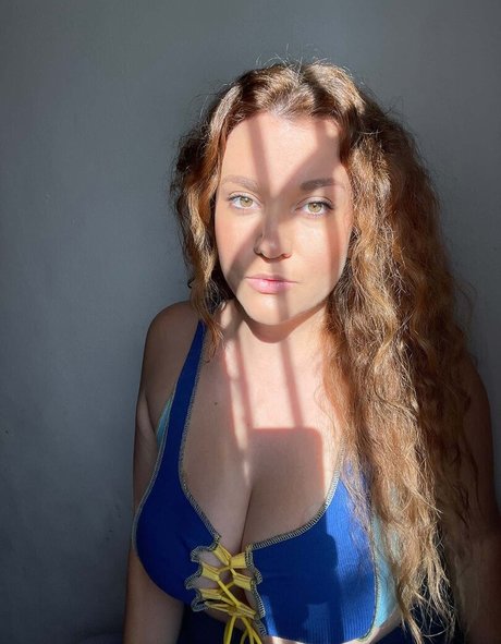 Carmen Curvy onlyfans desnuda