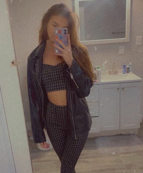 scarlettbabyof nude onlyfans leak