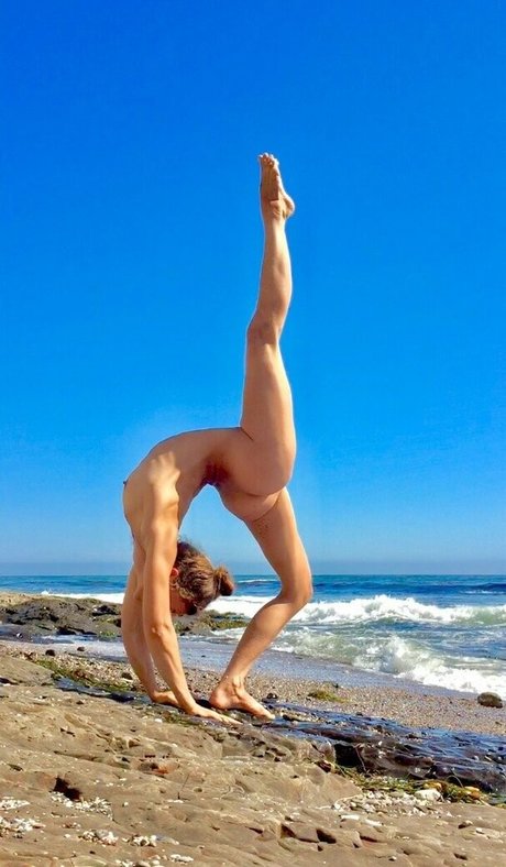 Liz Crosby only fans pic