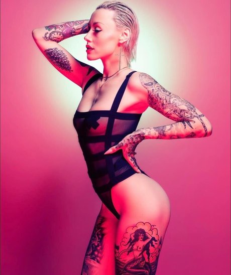 Shonda Laurelee Mackey onlyfans leaked