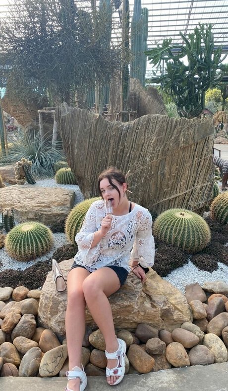 Caroline Moore onlyfans photo