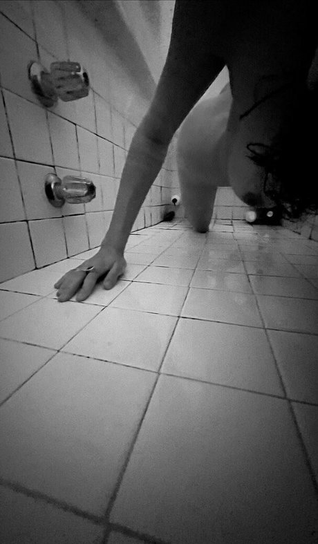 Vivienneonline onlyfans leaked nudes