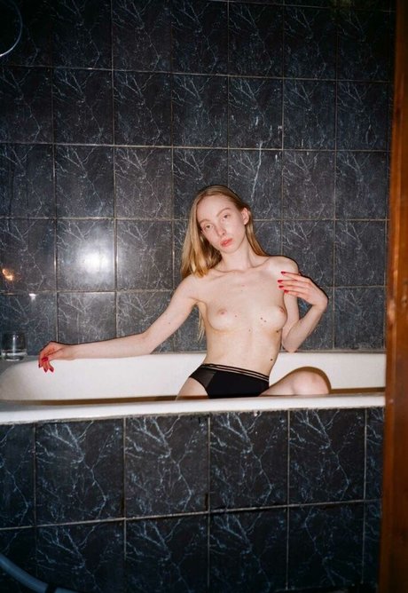 Polina Kobzeva onlyfans leak fuck