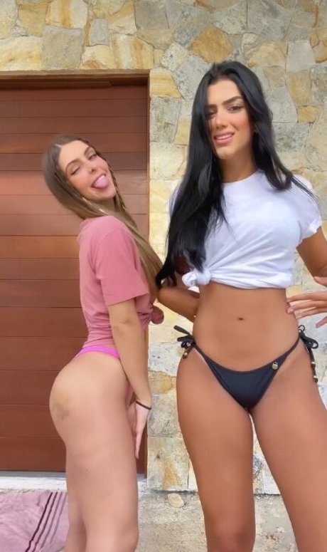 Victoria Medeiros onlyfans leak xxx