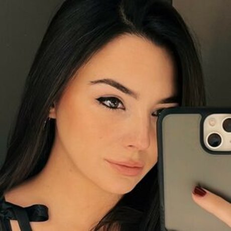 Looksbylyla leaked only fans