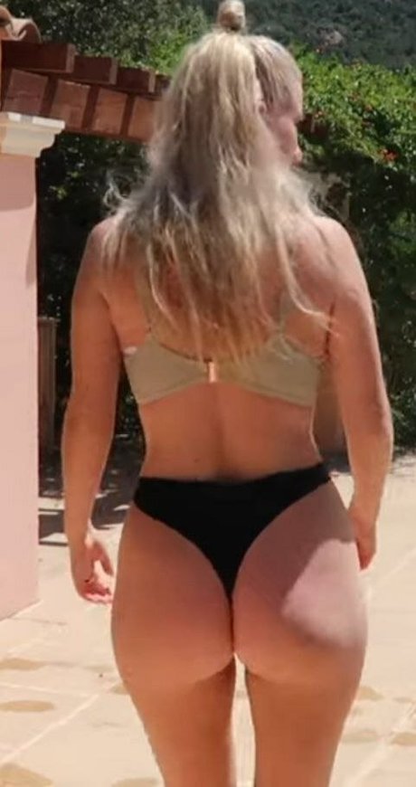 Josefine Simone Dahl nude onlyfans pics