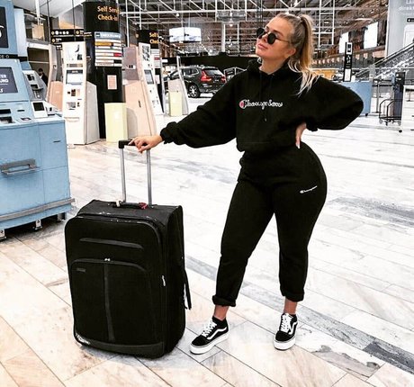 Emmahaggstrom naked onlyfans leaked